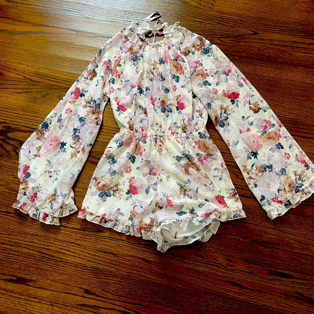 Romwe Women's Floral Printed Ruffle Bell Sleeve Loose Fit Jumpsuit Rompers